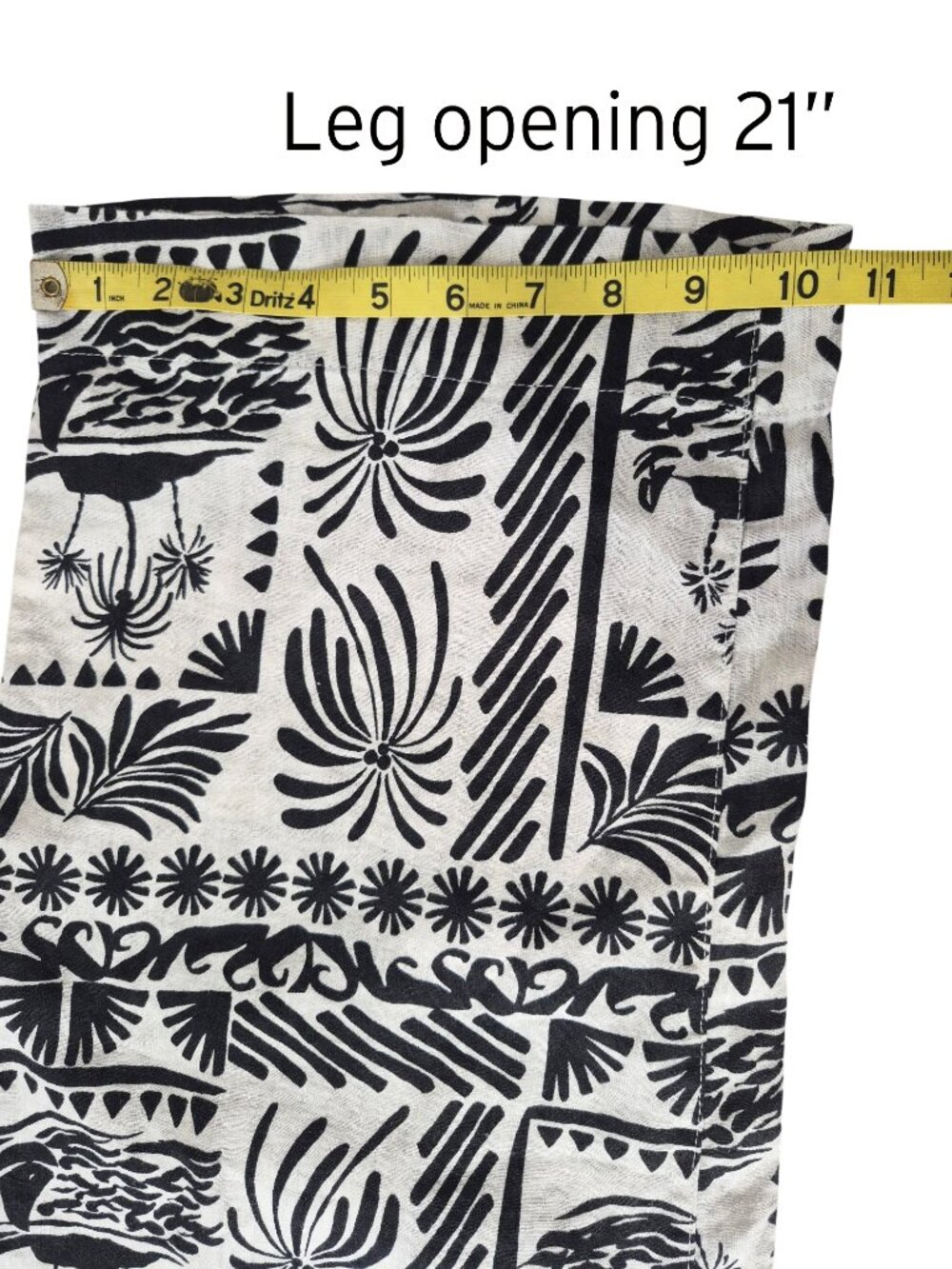 Rachel Zoe Linen Tropical BW Tribal Print Wide Leg Pants Pull on Drawstring M - Picture 12 of 13
